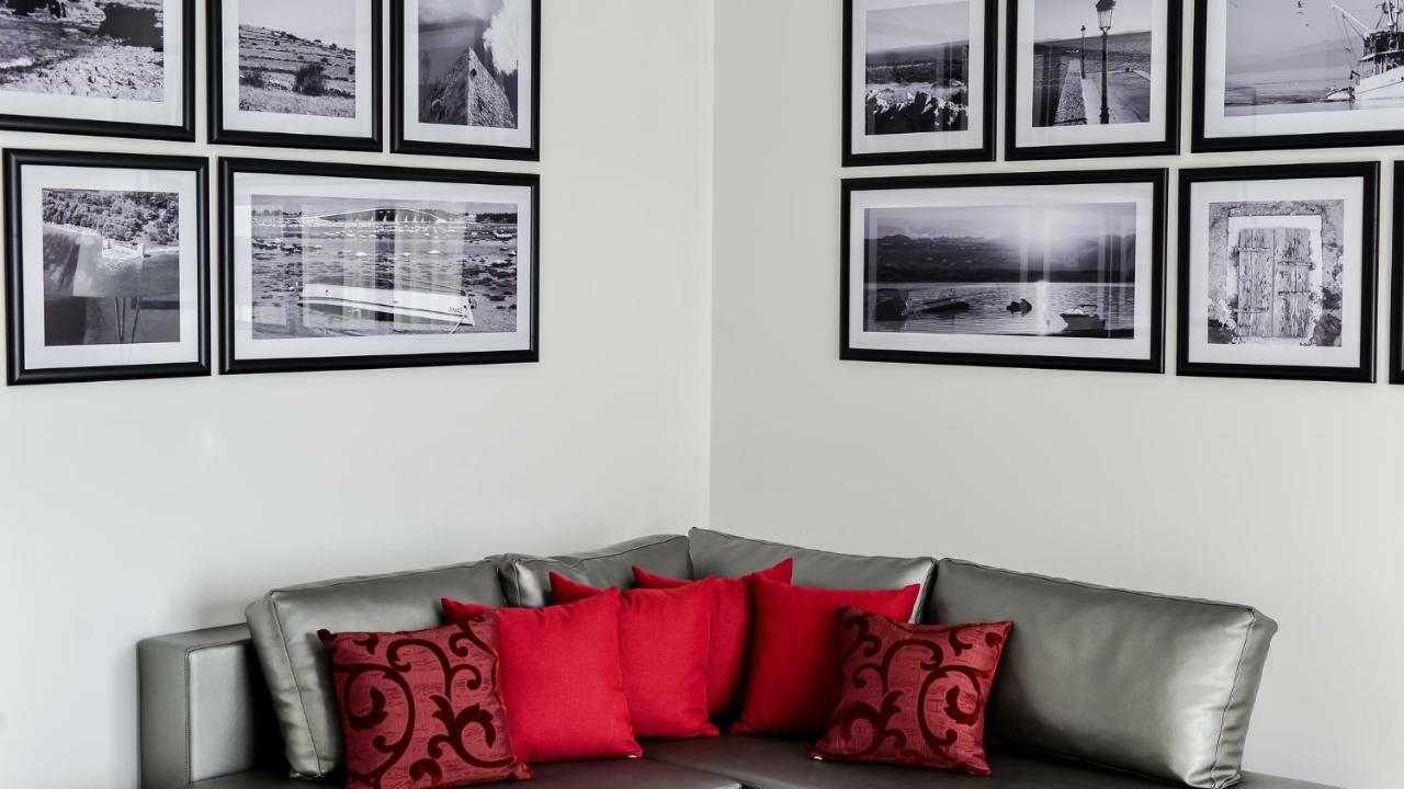 Sunset Deluxe Apartments Vir Exterior photo